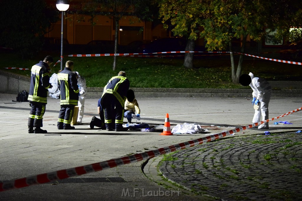 Einsatz BF Messerstecherei Koeln Neustadt Nord Eberplatz Platzmitte P201.JPG - Miklos Laubert